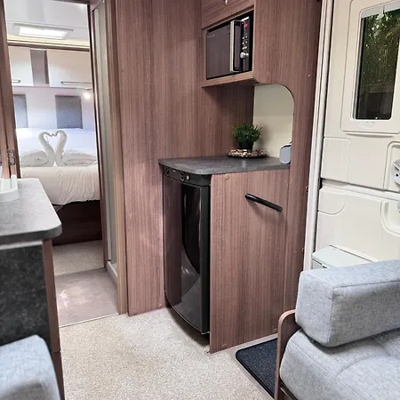 Tayys Luxury Camp 招待所 伯明翰